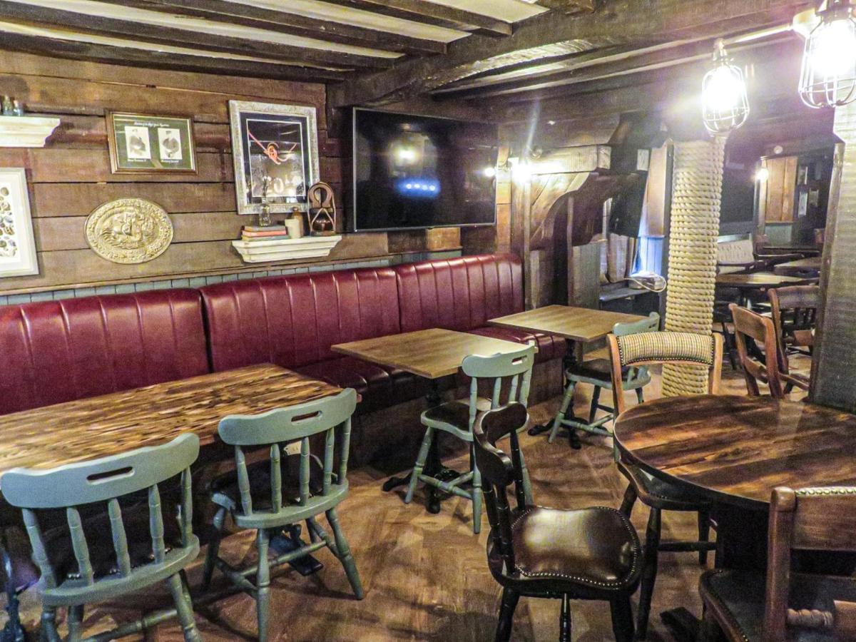 The Spice Ship Hotel Weymouth Bagian luar foto