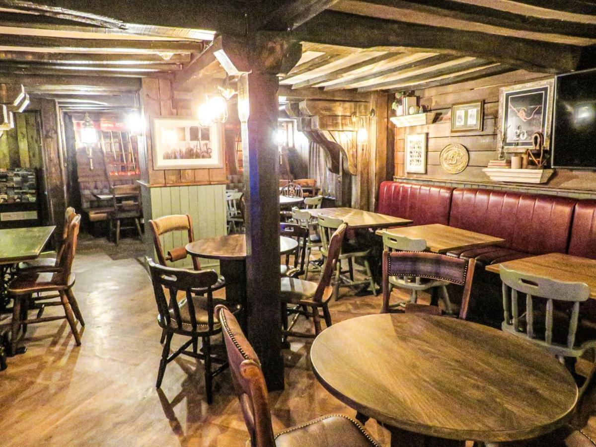 The Spice Ship Hotel Weymouth Bagian luar foto