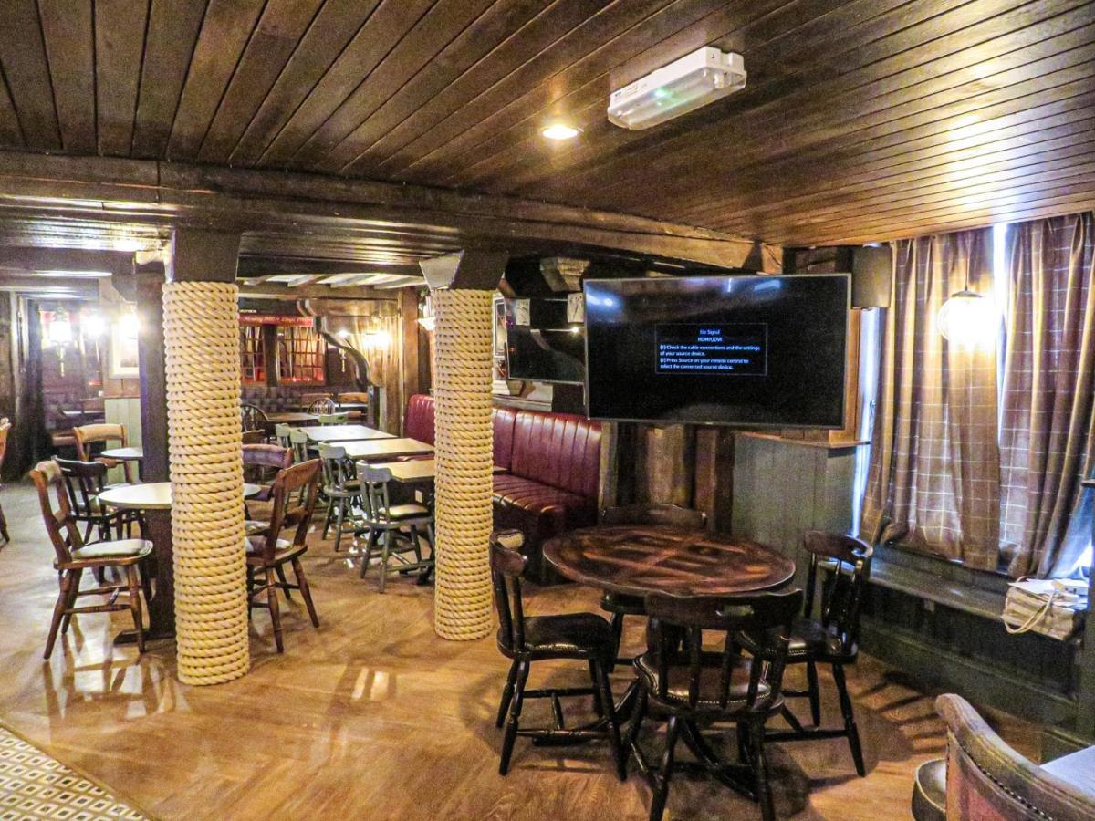 The Spice Ship Hotel Weymouth Bagian luar foto
